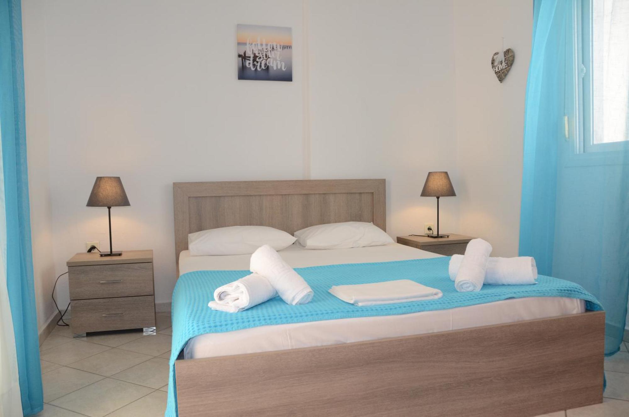 ניאה סקיוני Roses Rt Apartments Skioni II מראה חיצוני תמונה